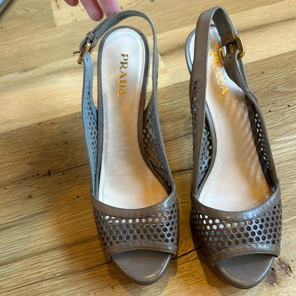Prada Sligback Brown